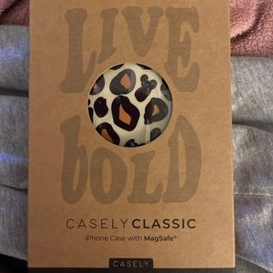 Brand new 13 pro case - leopard style